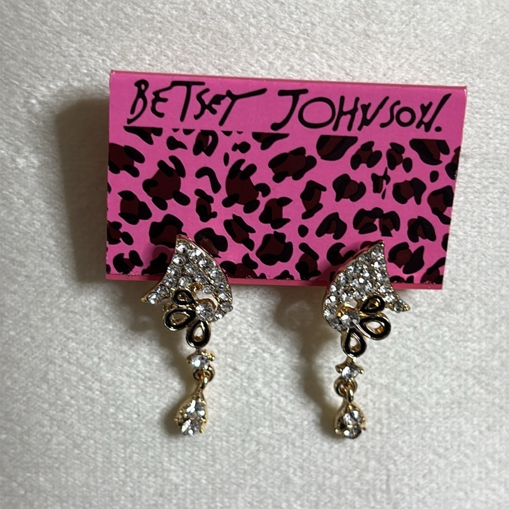 NWT Betsey Johnson Dangle Rhinestone Dainty Earrings Black Gold​